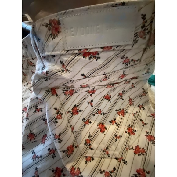 $300 REDONE Levi’s White Denim Raw Hem Jean button Fly Mini Skirt Floral 28 USA - Picture 6 of 11